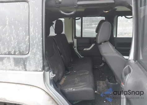 2016 Jeep Wrangler Unlimited Sahara z USA, uszkodzony, nr VIN 1C4BJWEGXGL144758